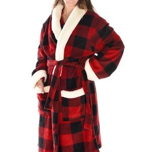 Lazy One Bathrobe NWT